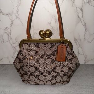 Coach Crystal Signature Jacquard Kisslock 16 Frame Brand New